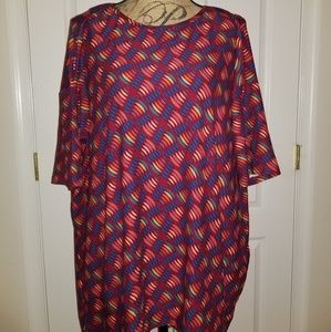 LuLaRoe printed Irma tee